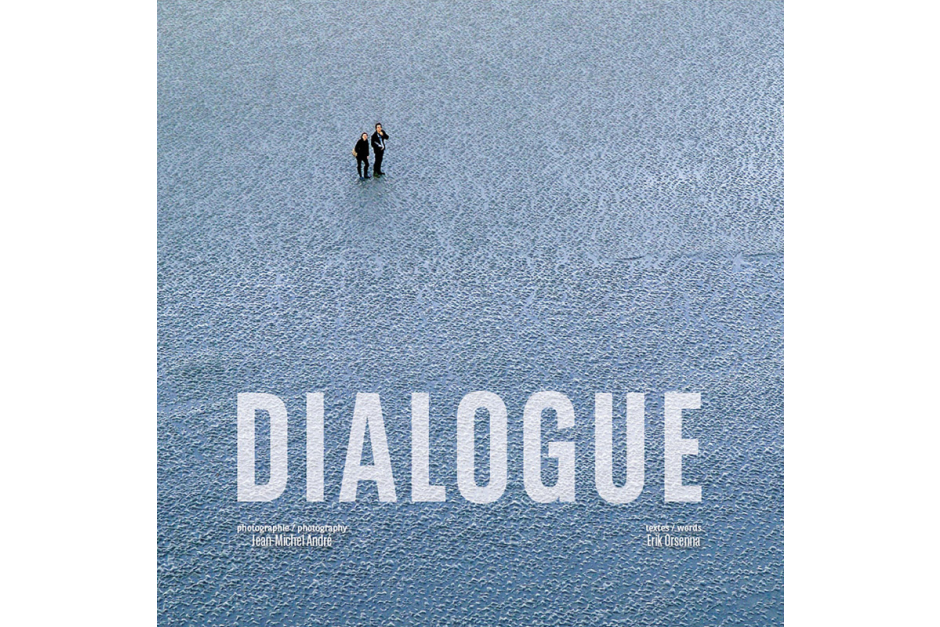 Couverture du livre Dialogue